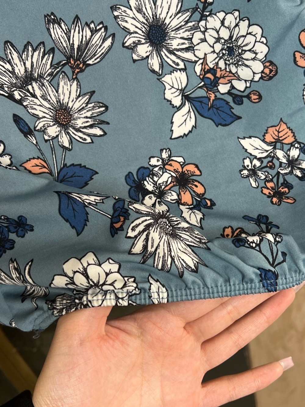 Floral Ruffle Cold-Shoulder Top - Blue Small - Picture 4 of 6
